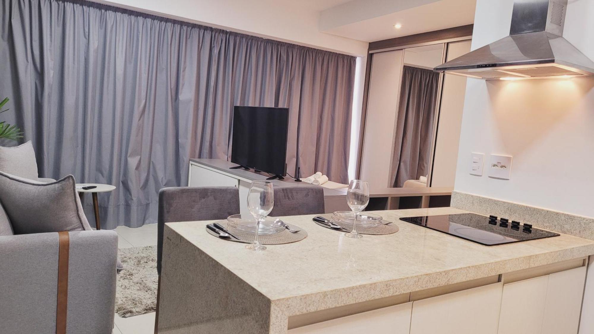 Book - Unlimited 618 - Veja E Escute O Mar Apartamento